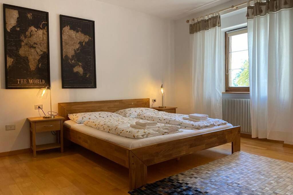 Grosse Wohnung Mit Garagenparkplatz Fiè Kültér fotó