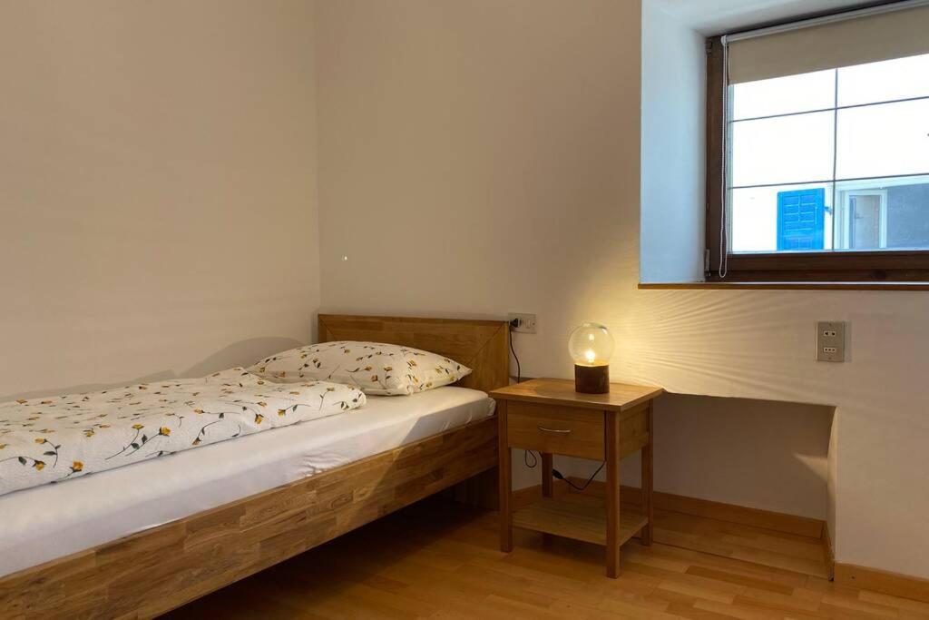 Grosse Wohnung Mit Garagenparkplatz Fiè Kültér fotó