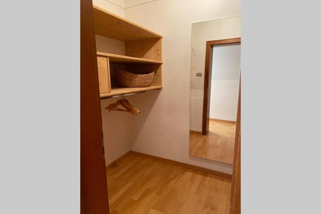 Grosse Wohnung Mit Garagenparkplatz Fiè Kültér fotó